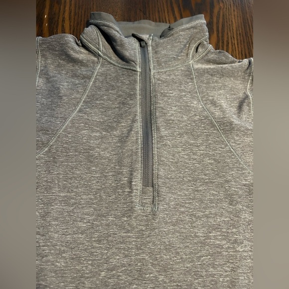 LULULEMON Pace Pusher 1/2 zip pullover top women’s 6 Heather gray pink mock neck - Picture 15 of 16